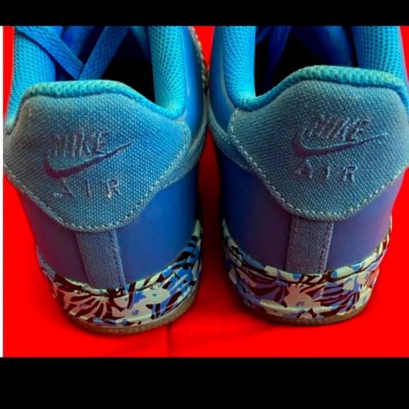 Custom - Picture 1 of 2